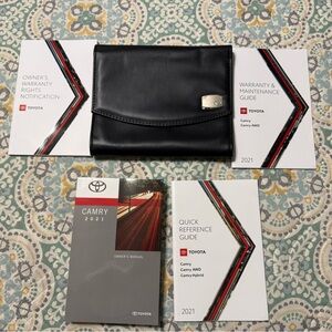 Toyota Camry 2021 Owner's Manual Set
